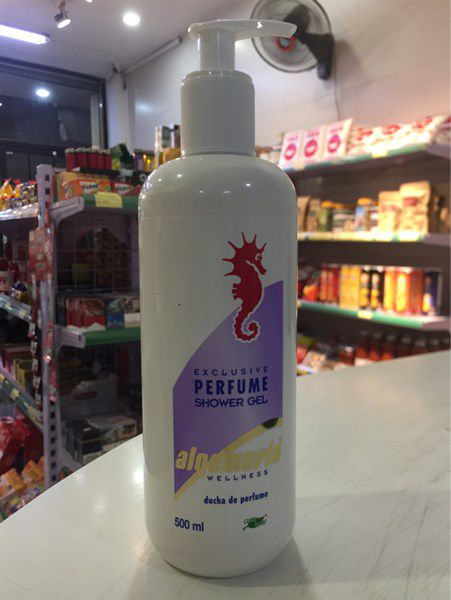 [HCM]SỮA TẮM CÁ NGỰA 300ML VÀ 500ML [ĐỨC]