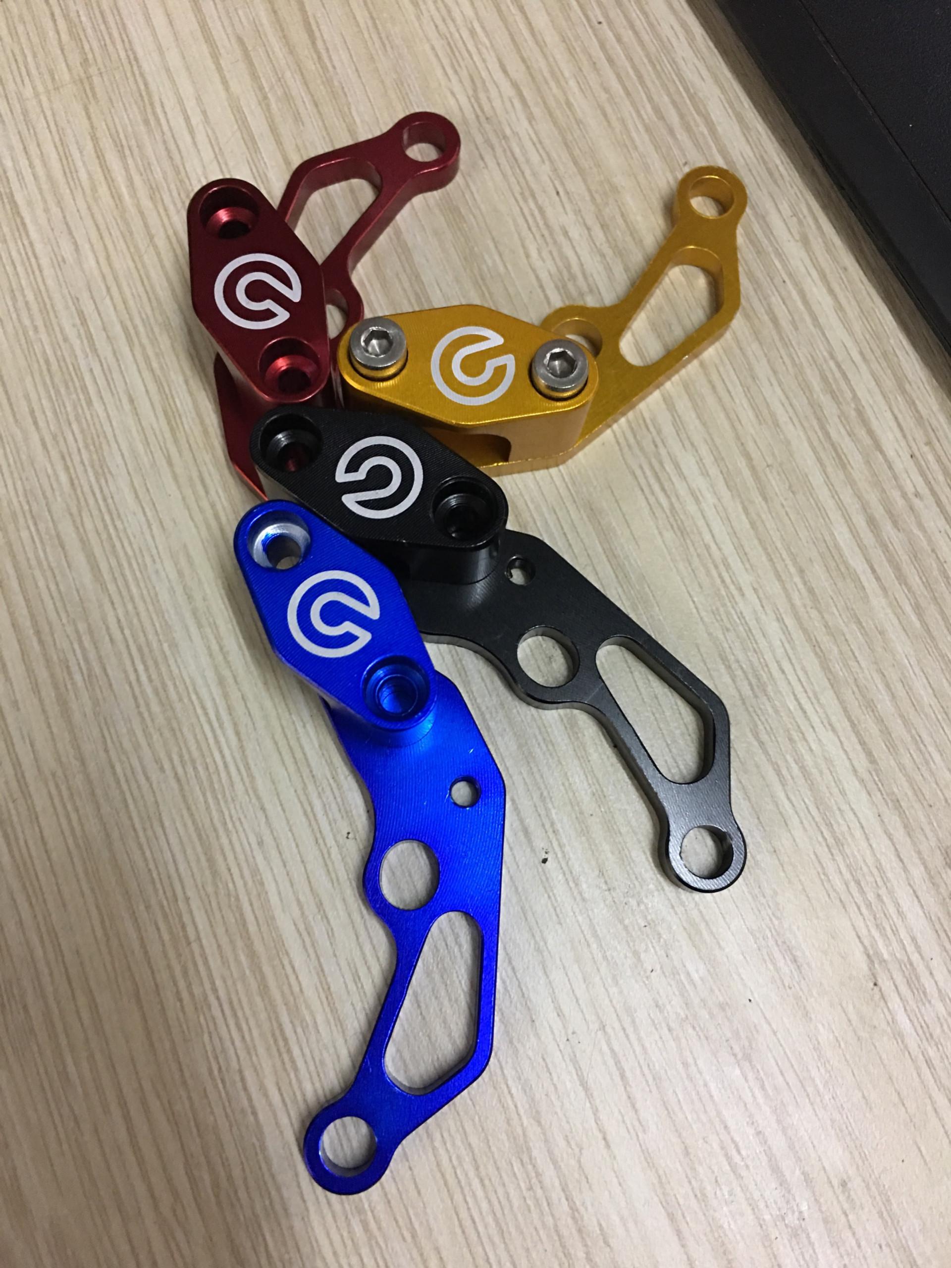 [HCM]PAT KẸP DÂY DẦU LOGO BREM