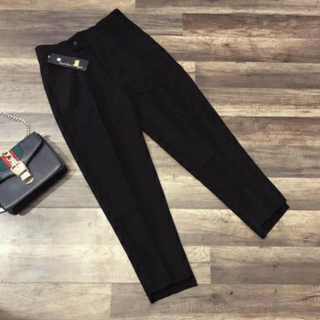 Quần baggy nữ gấu lệch