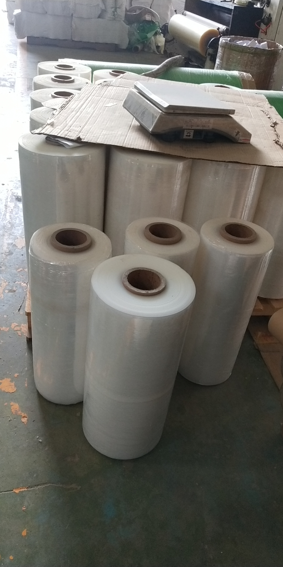 [HCM]Màng Pe 3kg lõi 400g 50cm 17mic
