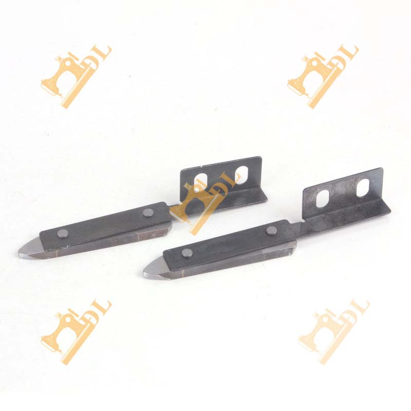 Dao dưới máy cắt đầu bàn