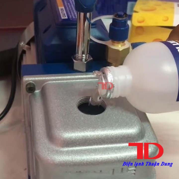 Máy hút chân không VALUE 9.0 CFM, dòng VE280, Điện Lạnh Thuận Dung