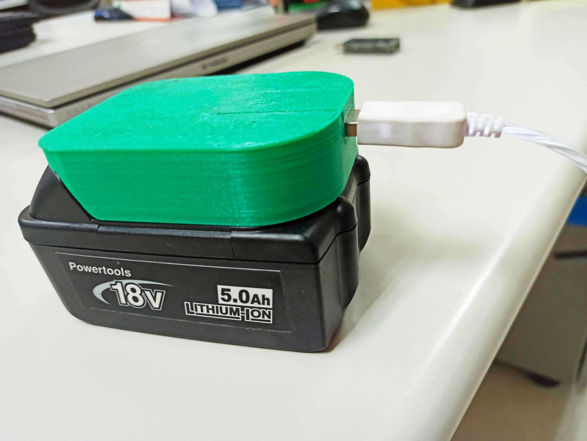 Sạc nhanh Makita QC 3.0