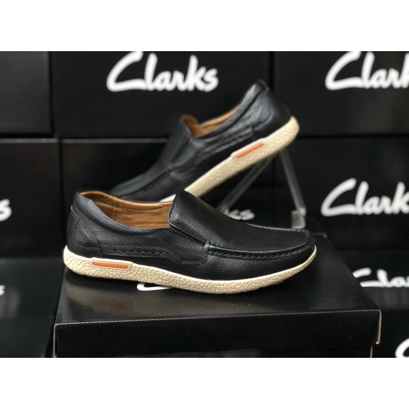 Giày lười da bò Clarks Made in Thái Lan.