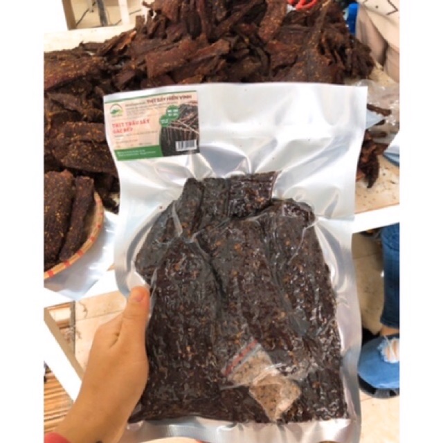 ĐẶC SẢN TÂY BẮC: THỊT TRÂU GÁC BẾP - 1KG (tặng kèm chẩm chéo)