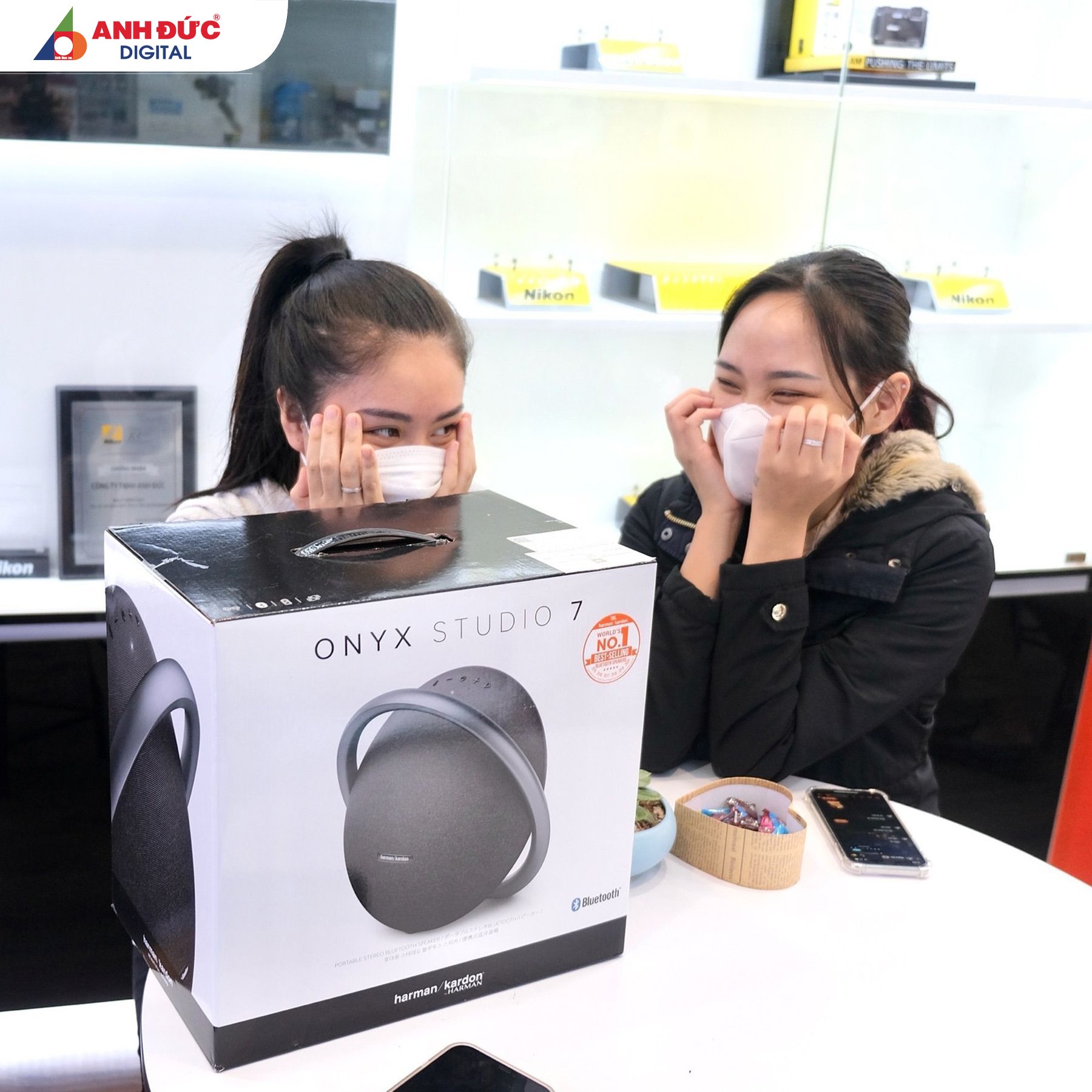 Loa Bluetooth Harman Kardon Onyx Studio 7 (công suất 50W) - Hàng Chính Hãng PGI