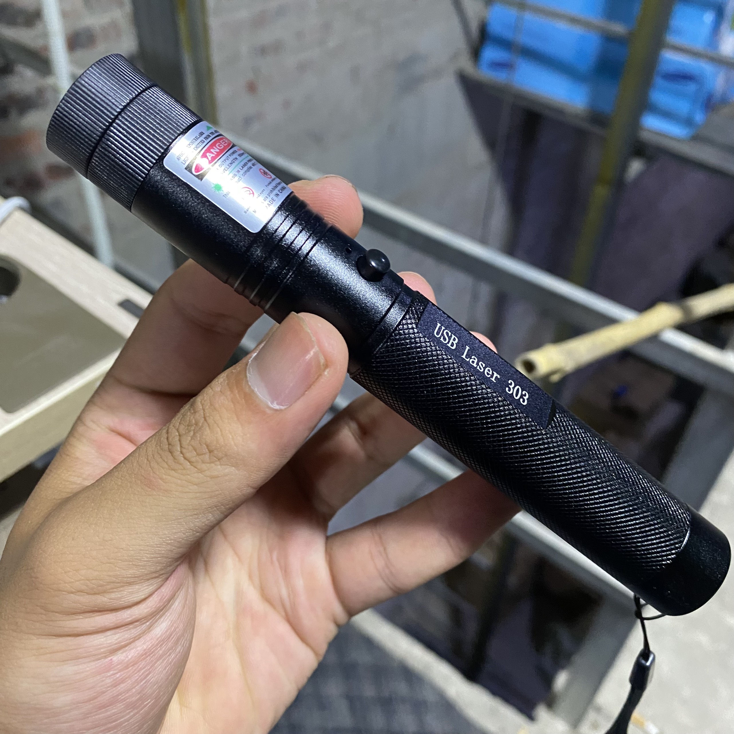 Đèn Laser USB Siêu Mạnh Đèn Laze 303 Tia Sáng Xanh Chiếu Xa 10000M -  MixASale