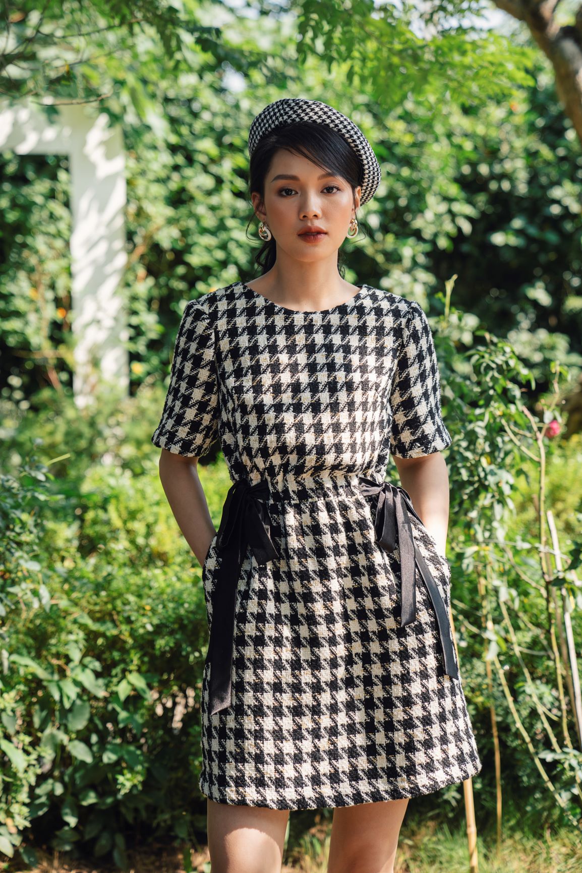De Leah - Đầm Suông Tweed Nơ Eo - Thời Trang Thiết Kế