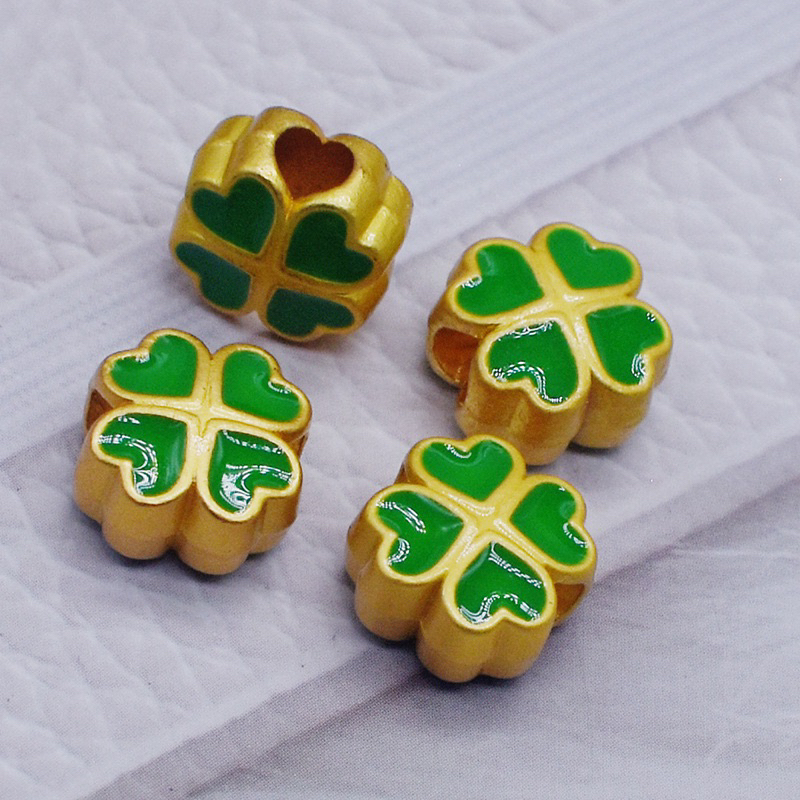 Charm cỏ 4 lá màu xanh - KL183
