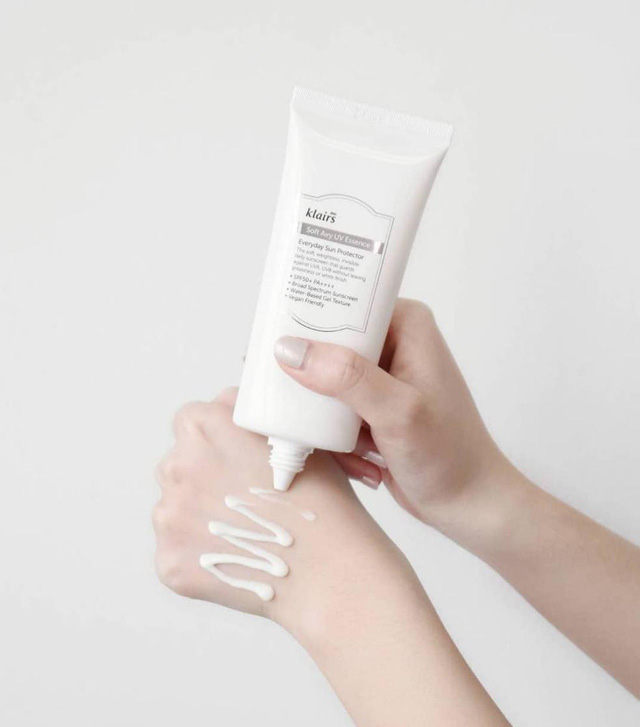 Kem Chống Nắng Madagascar Centella Air-Fit SunCream