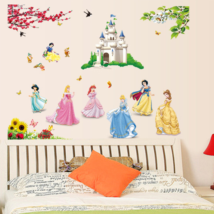 Decal Dán Tường Công Chúa Đáng Yêu
