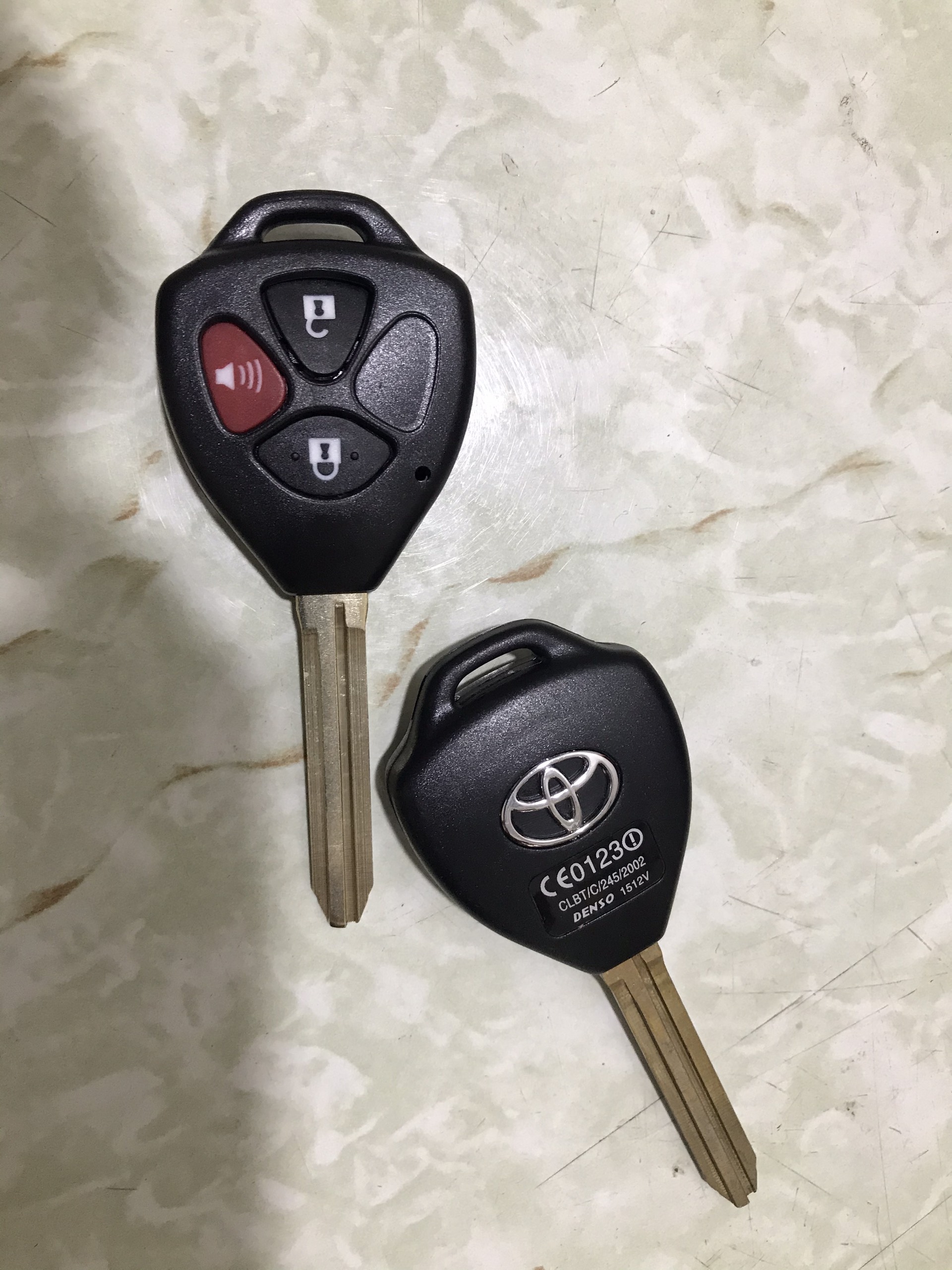 Vỏ Chìa Khóa Xe Toyota 3 nút