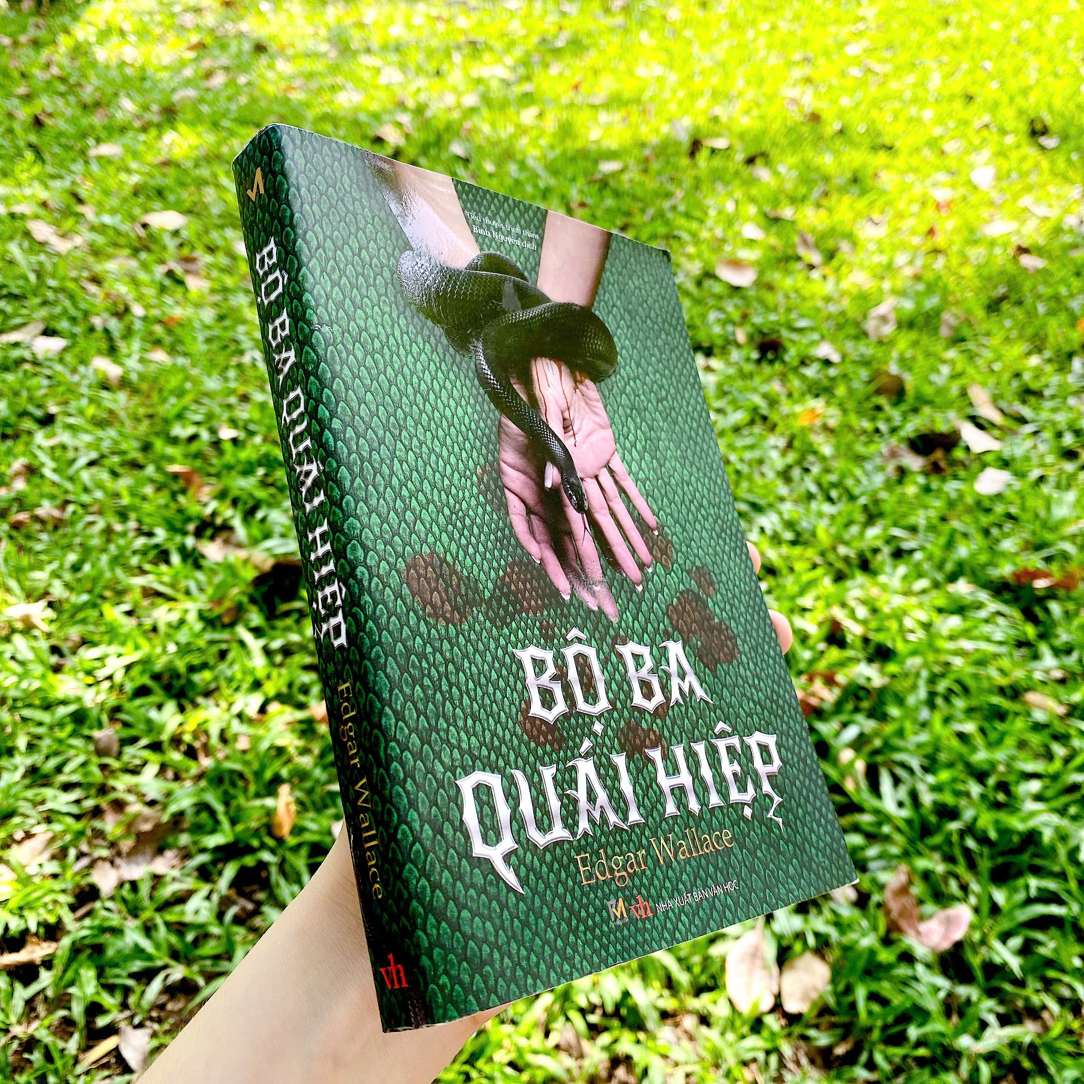 Sách Tiểu Thuyết Trinh Thám - Bộ Ba Quái Hiệp (Edgar Wallace)