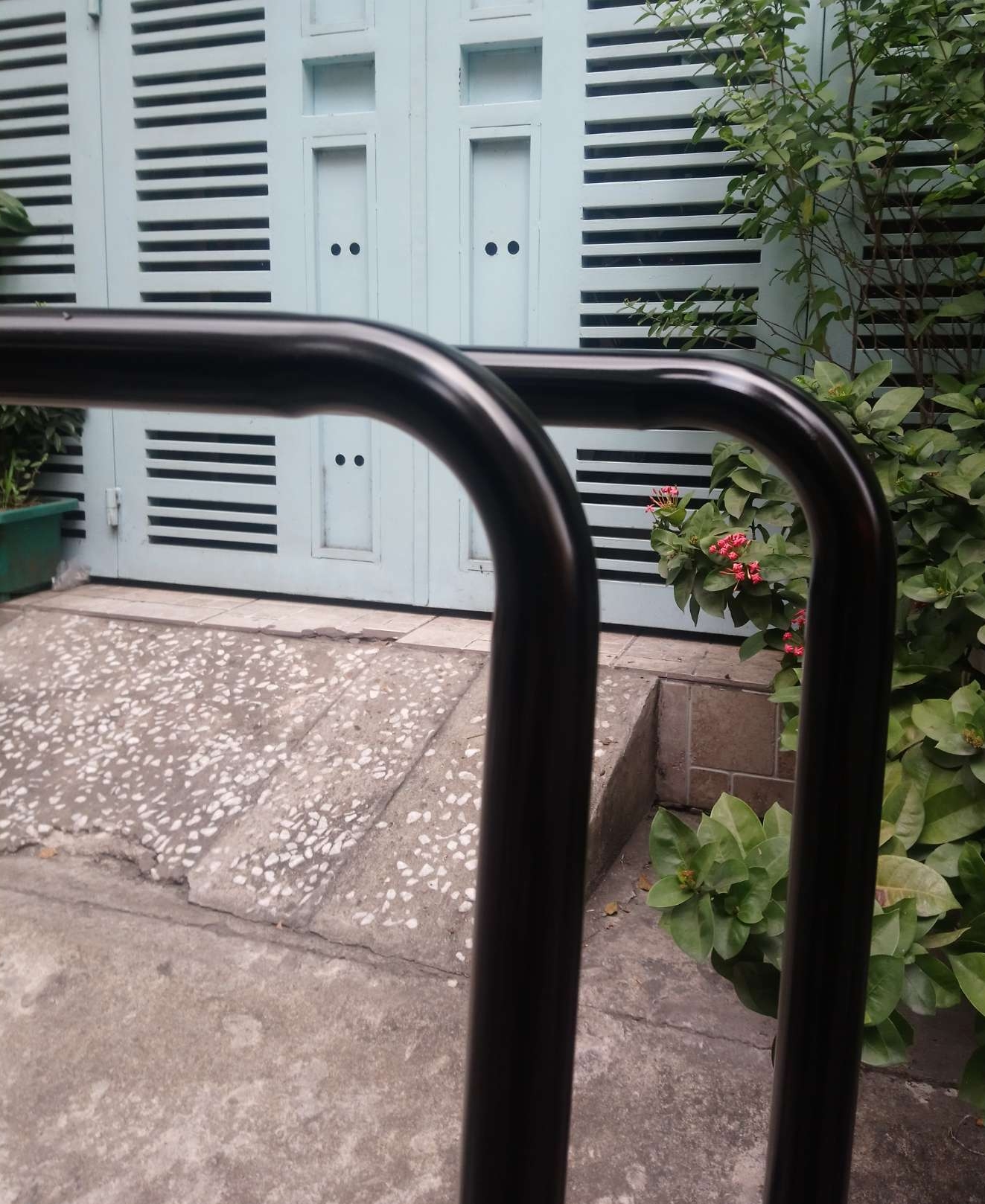 Xà kép Mini chân hàn cố định