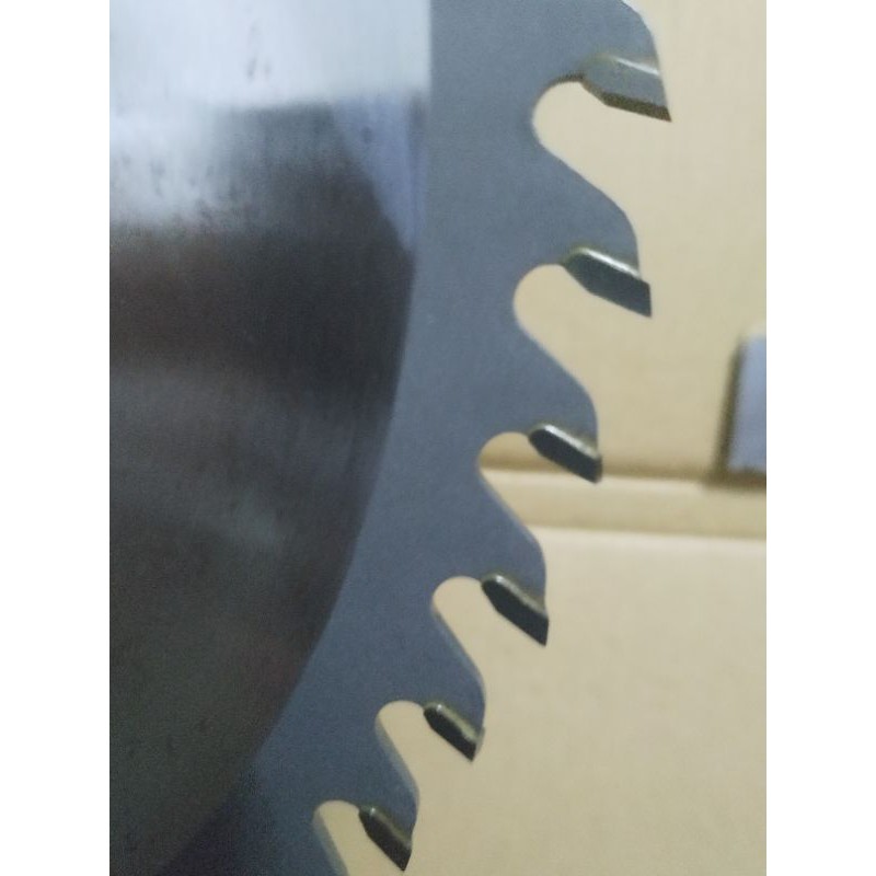 Lưỡi Cắt Gỗ Amax 250 Loại 40 Răng