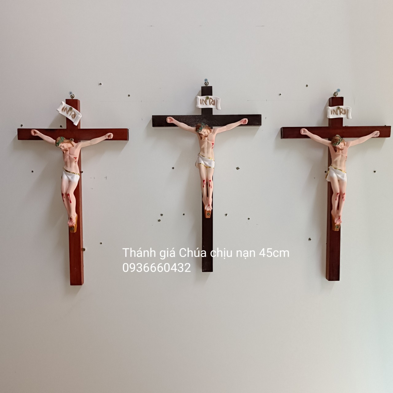 Thánh giá chúa chịu nạn 45cm, thánh giá gỗ, tượng nhựa composite.
