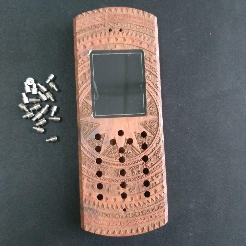 [HCM]Vỏ gỗ cho điện thoại Nokia 106