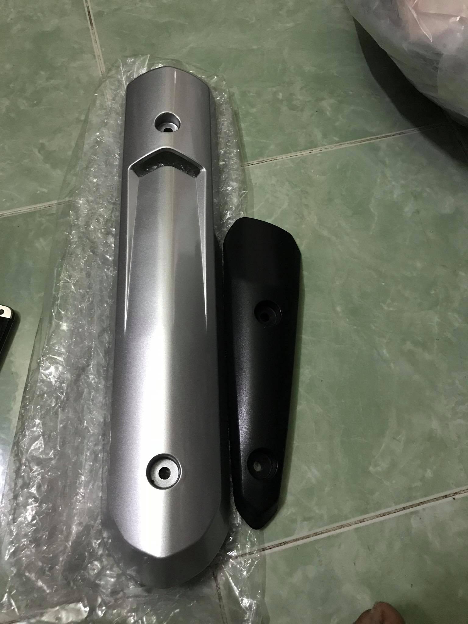 Ốp bô spark carbon và bạc ( mọi xe )
