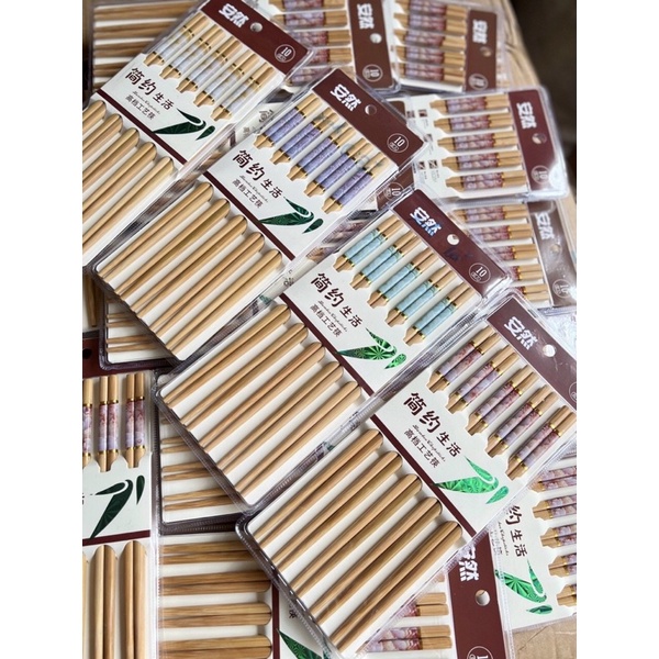 Vỉ 10 đôi đũa tre trúc hoa văn đá cao cấp
