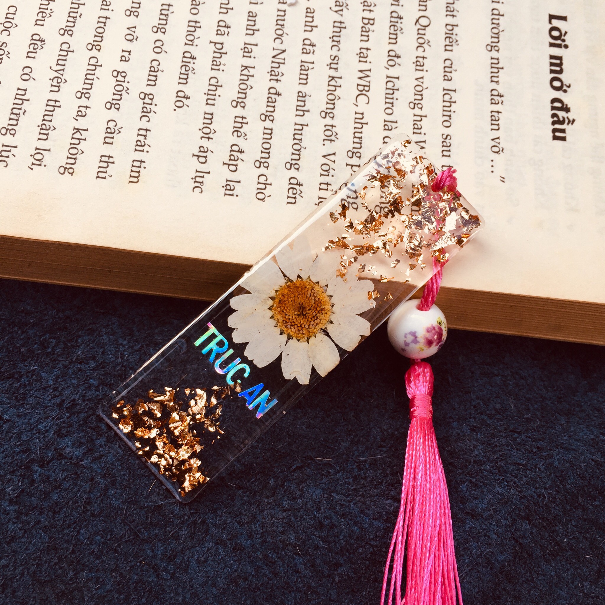 Thẻ đánh dấu sách hoa thật (thêm tên theo yêu cầu ) key chain handmade epoxy Resin