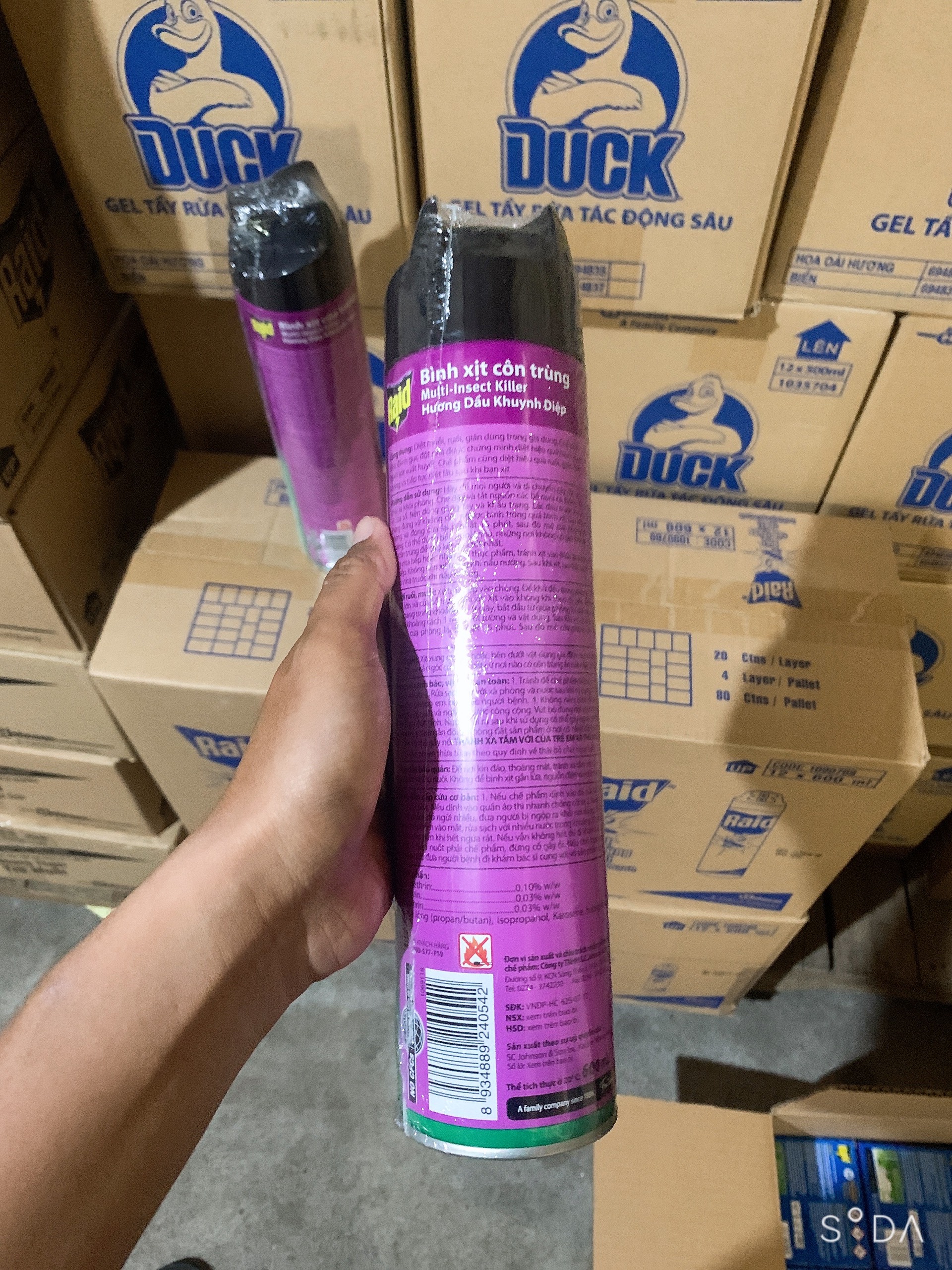 Raid xit Côn Trùng Raid Hương Dầu Khuynh Diệp 600ml