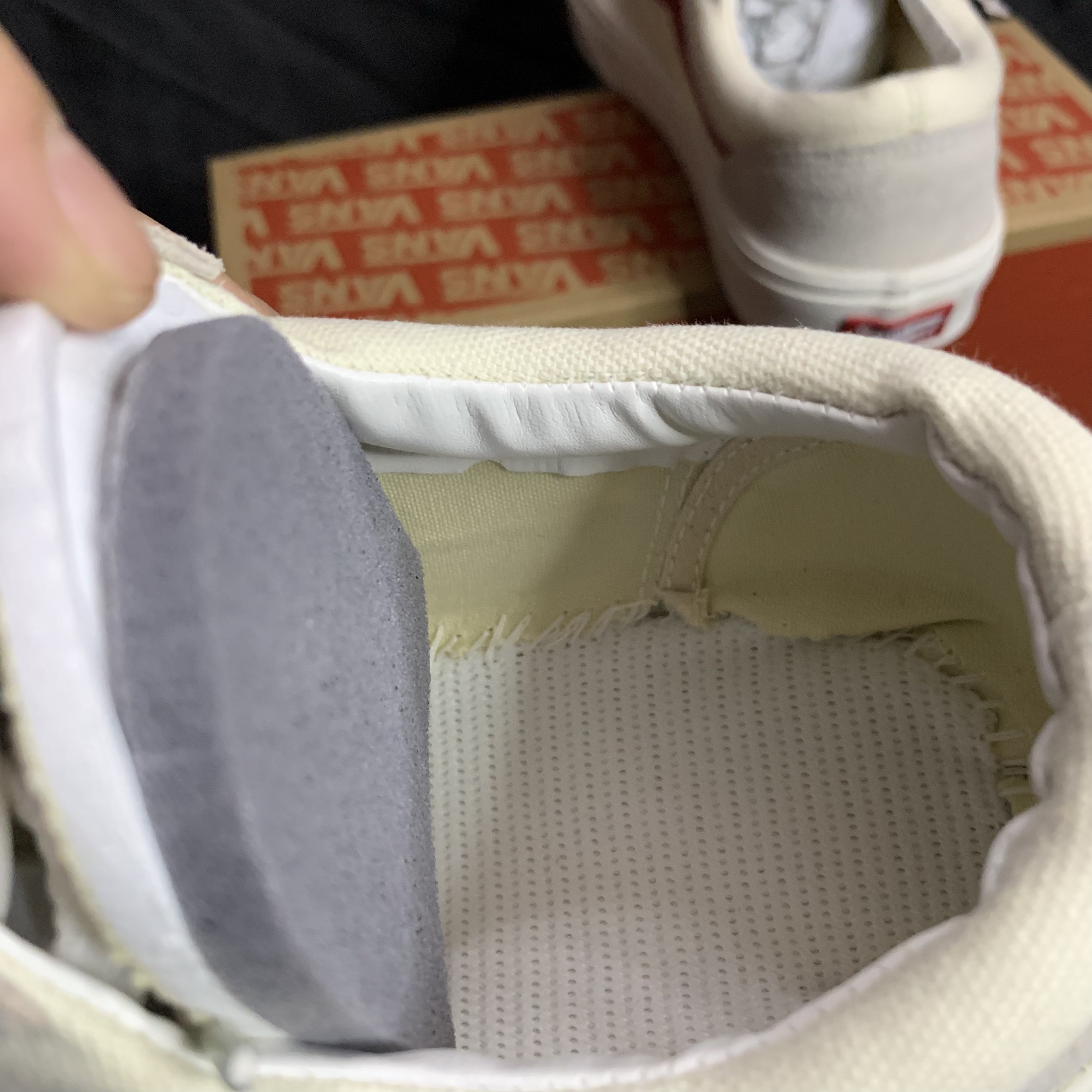 Giày Vans Vault Trắng Cao Cấp Full Box
