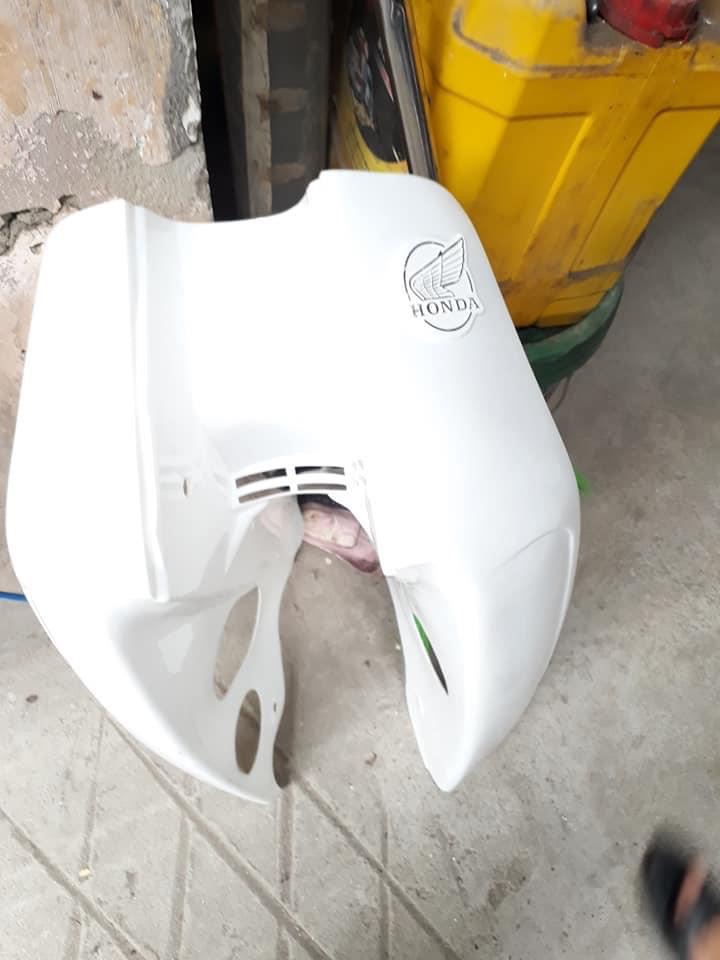 Yếm xe honda cub 82 có đề ( kèm logo
