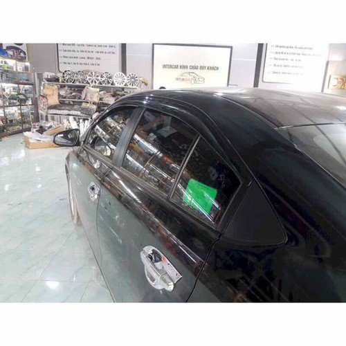 Vios 2020: Vè che mưa đen cao cấp