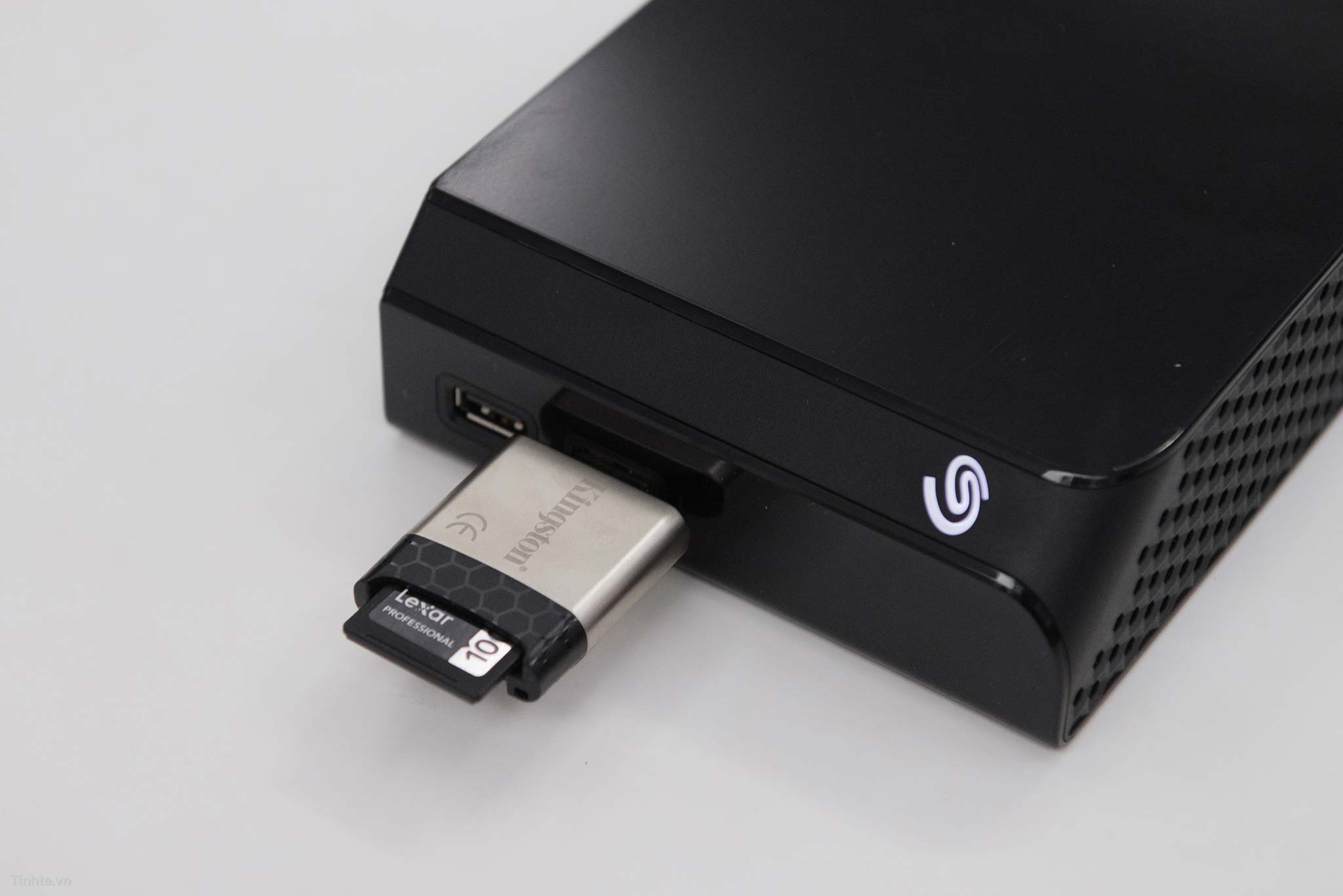Ổ cứng di động Seagate Backup Hub Plus 10T