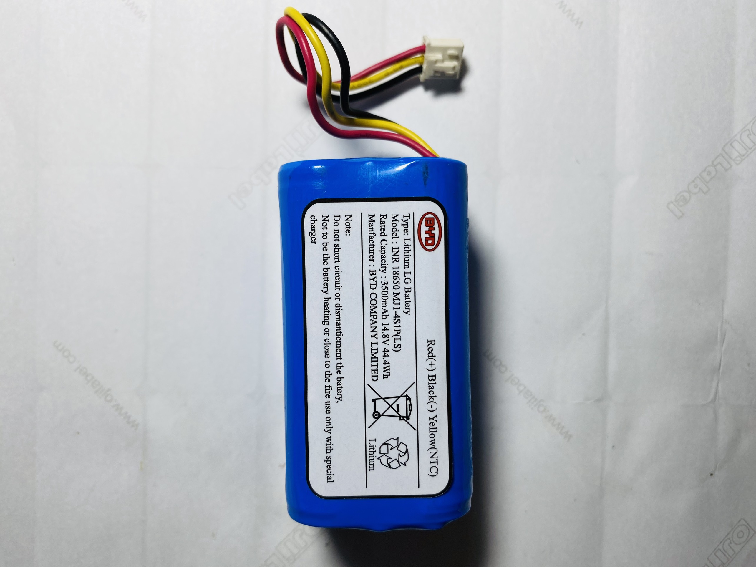 PIN NÂNG CẤP ROBOT HÚT BỤI IBONNE IB-32 ( 3500 mAH BẢO HÀNH 9 THÁNG )