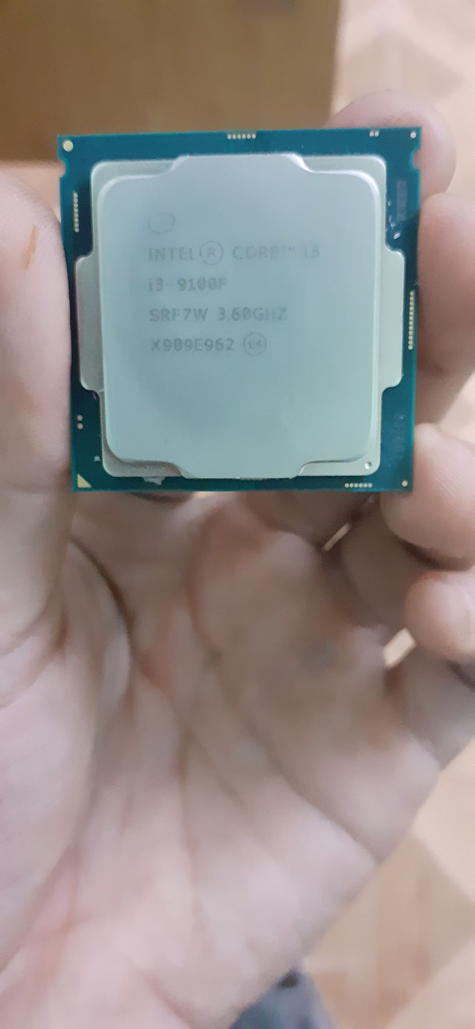 chip Intel core i3 9100f