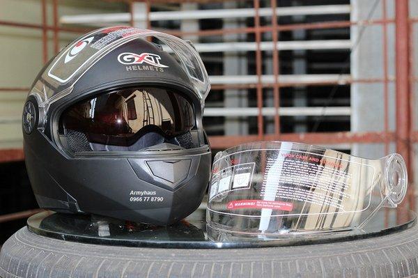 Kính cho mũ bảo hiềm trùm đầu GXT