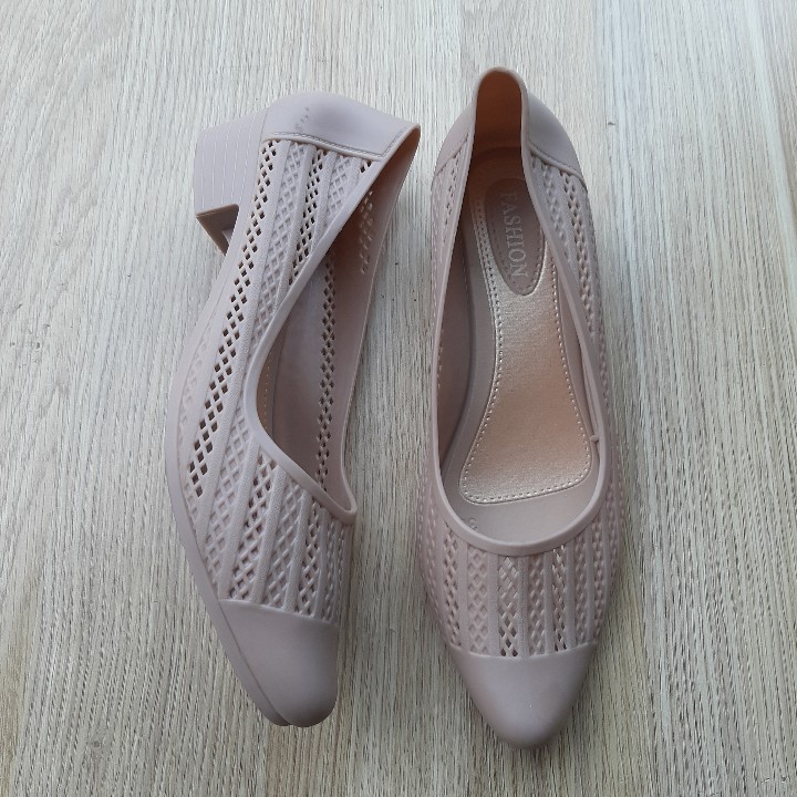 [HCM]GIÀY NHỰA NỮ ĐI MƯA CAO 3CM