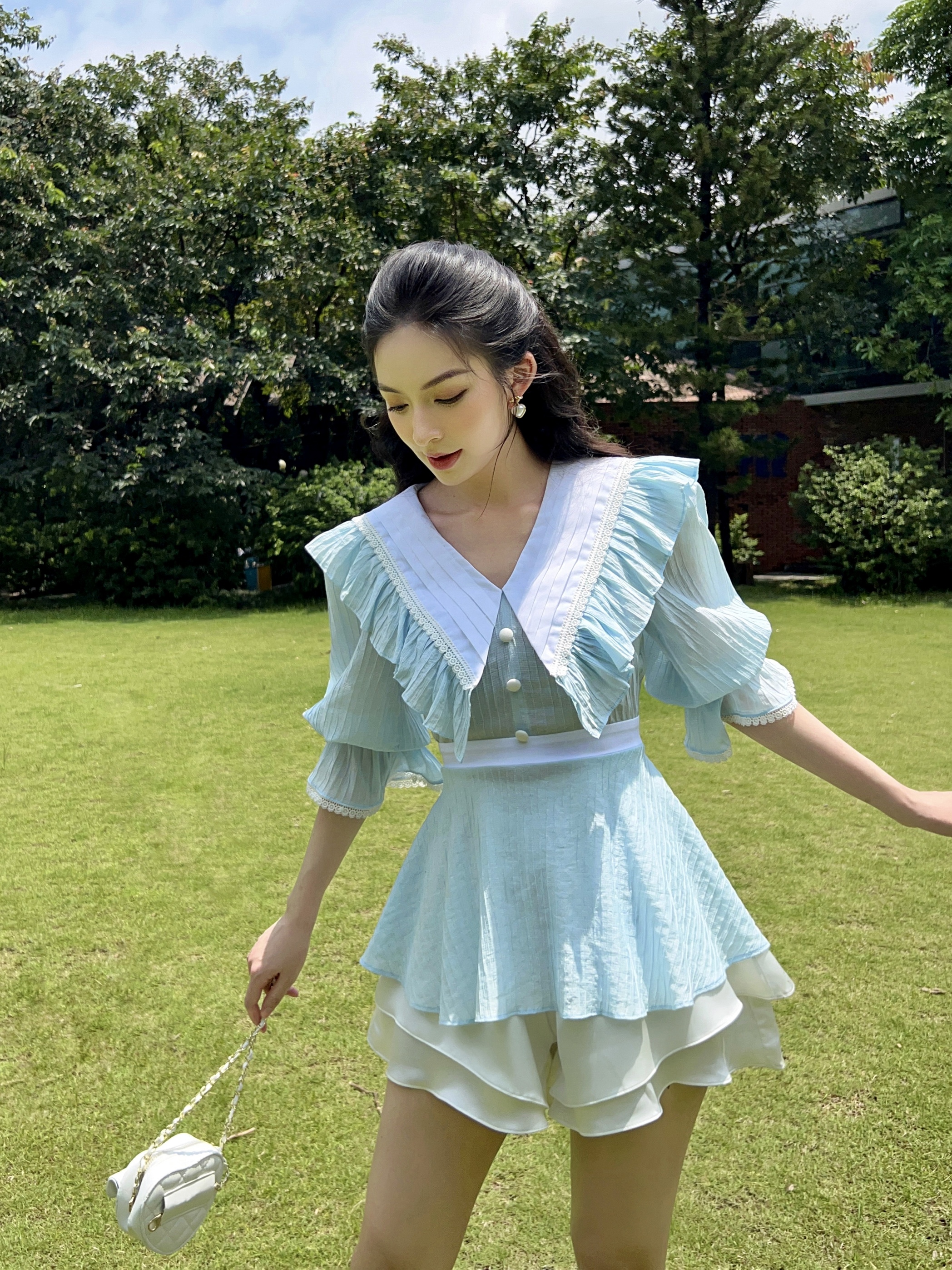 Elita Blouse - Áo cổ V triết eo