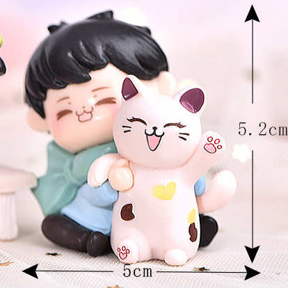 Mô hình cặp đôi cô cậu bé ôm mèo trang trí tiểu cảnh
