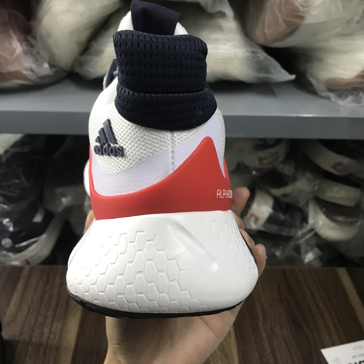 giày thể thao nam nữ adida alphabouce đỏ