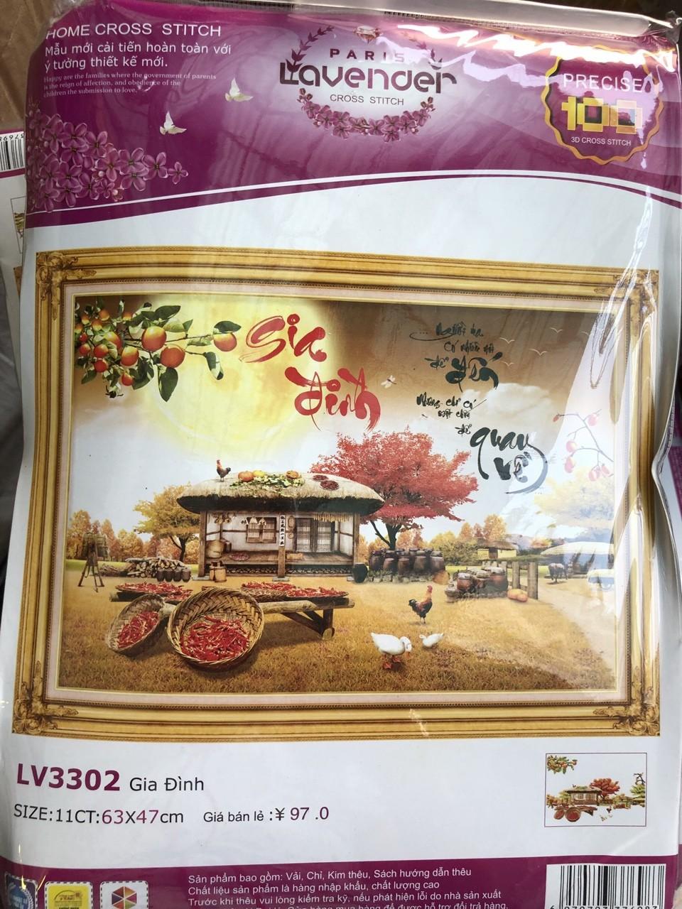 Tranh thêu gia đình hạnh phúc lv3302 kích thước 63 x 47cm
