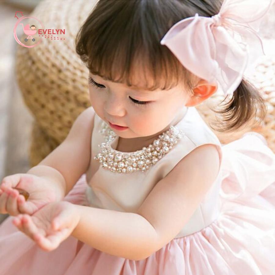 Váy công chúa dễ thương cho bé