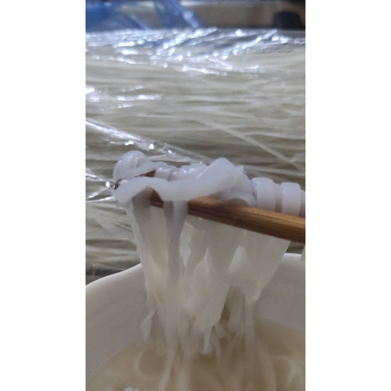 Phở khô Hà Nội (Quỳnh Chi Foods) Sợi Phở Dai Ngon (gói 1kg)