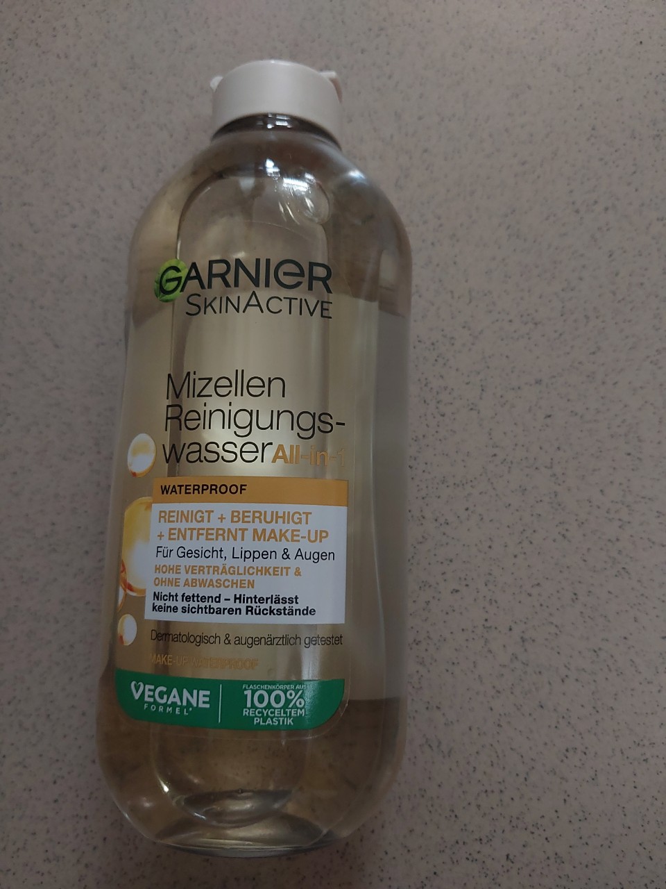 Nước tẩy trang Garnier Micellar 400ml của Nga