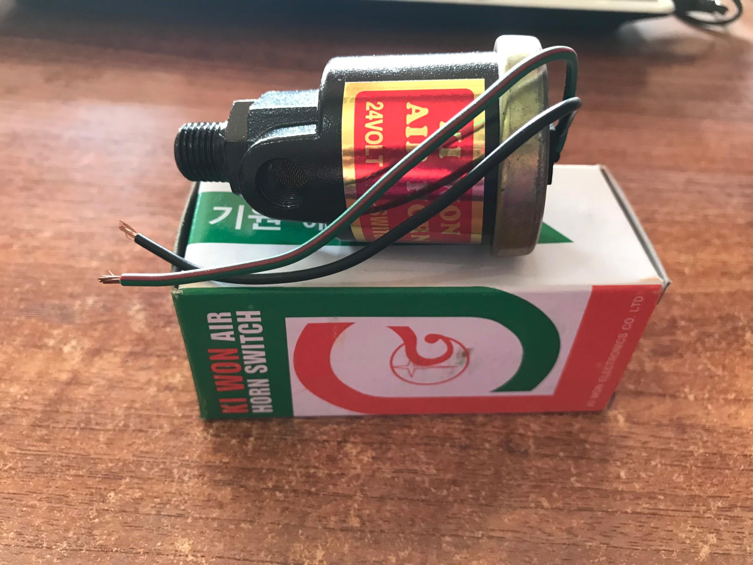 Rơ le còi hơi, kèn hơi Hàn Quốc nhập khẩu