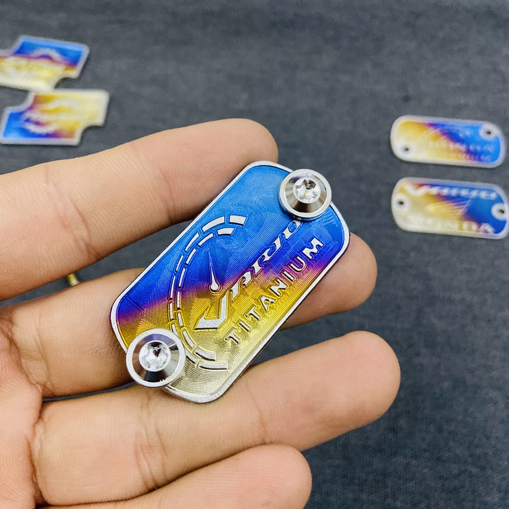 [CHÚ Ý] COMBO tem Titan gắp nắp bình dầu thắng dĩa trước xe VARIO và 2 ốc GR5 5ly gắn nắp bình dầu (ốc Inox)