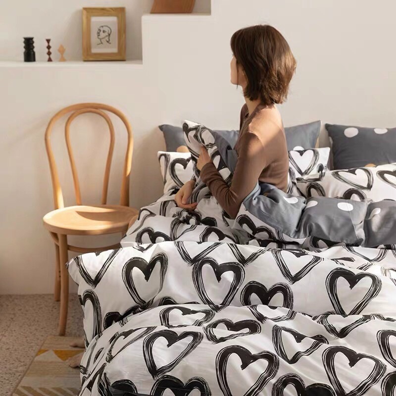 Bộ chăn ga gối phong cách Hàn Quốc trái tim đen trắng hiện đại bo chun đủ kích thước