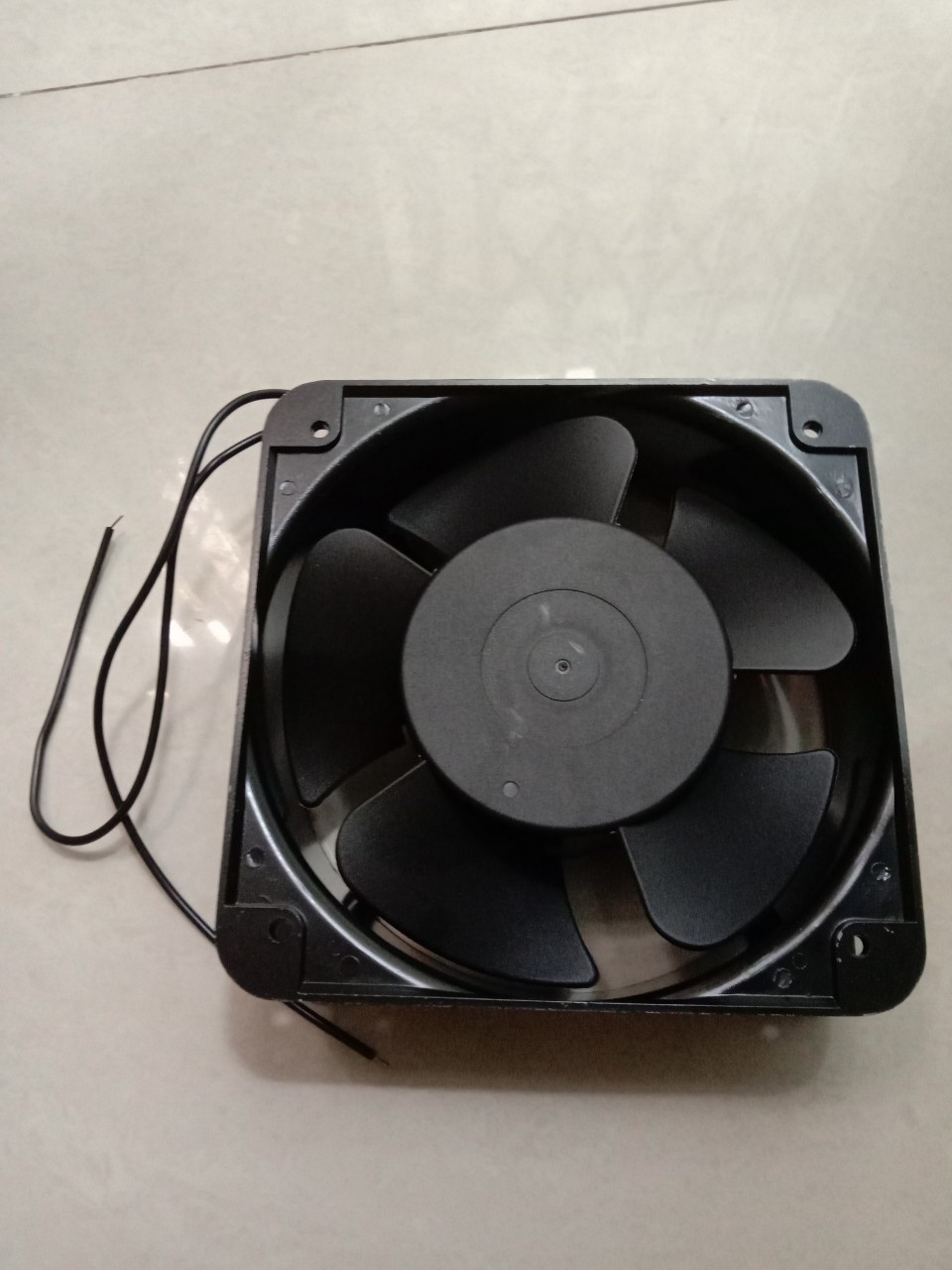 Quạt thông gió 12cm,15cm(vuông) điện 220v