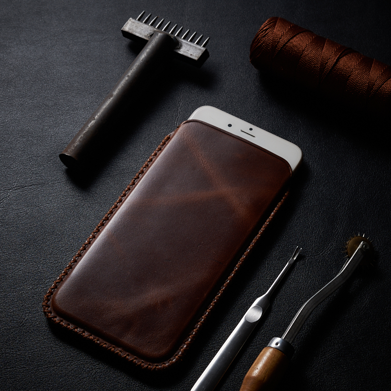 Bao Da Rút Ionecase Iphone 6 plus / 7 plus / 8 plus Luxury Handmade Da Bò Thật