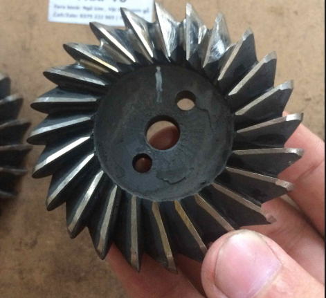 lưỡi phay tượng gỗ cầu thang