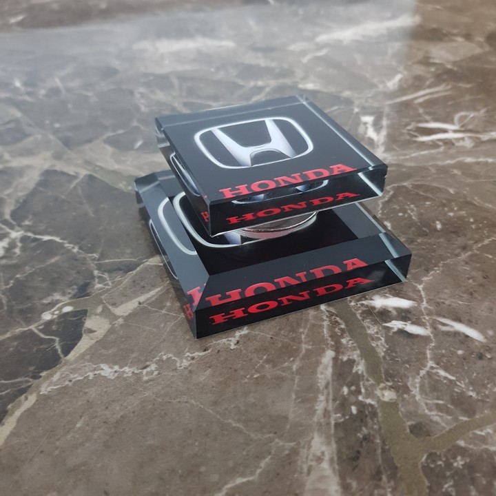 Nước hoa pha lê cao cấp logo Honda