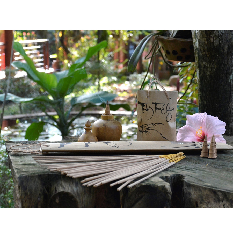 Nhang, hương trầm đặc biệt (Tịnh Trúc Gia)