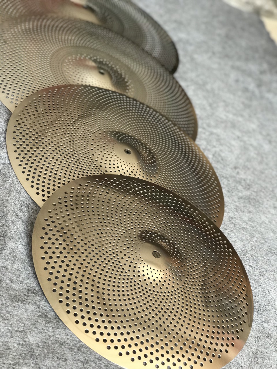Lá Cymbal lỗ Trống Jazz các size