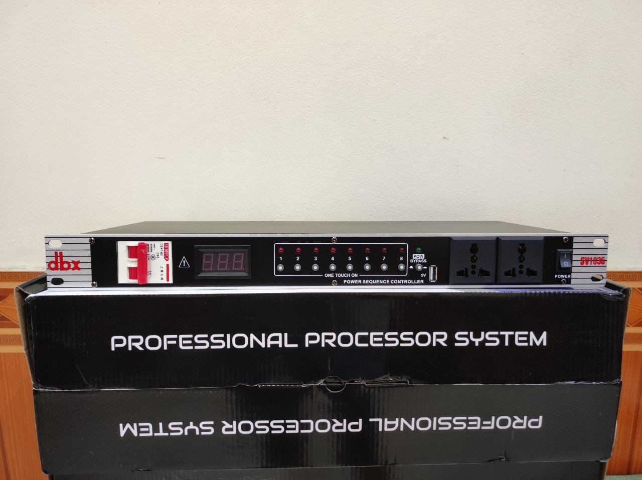 Thiết bị quản lý nguồn điện dbx vs1036